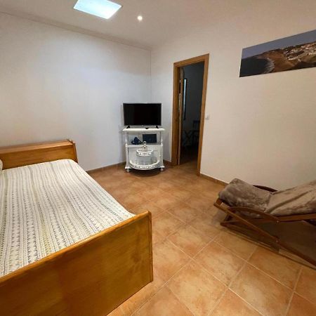 Casa Do Vicente, Localizada A 1.7Km Da Praia. Ribamar  Eksteriør bilde