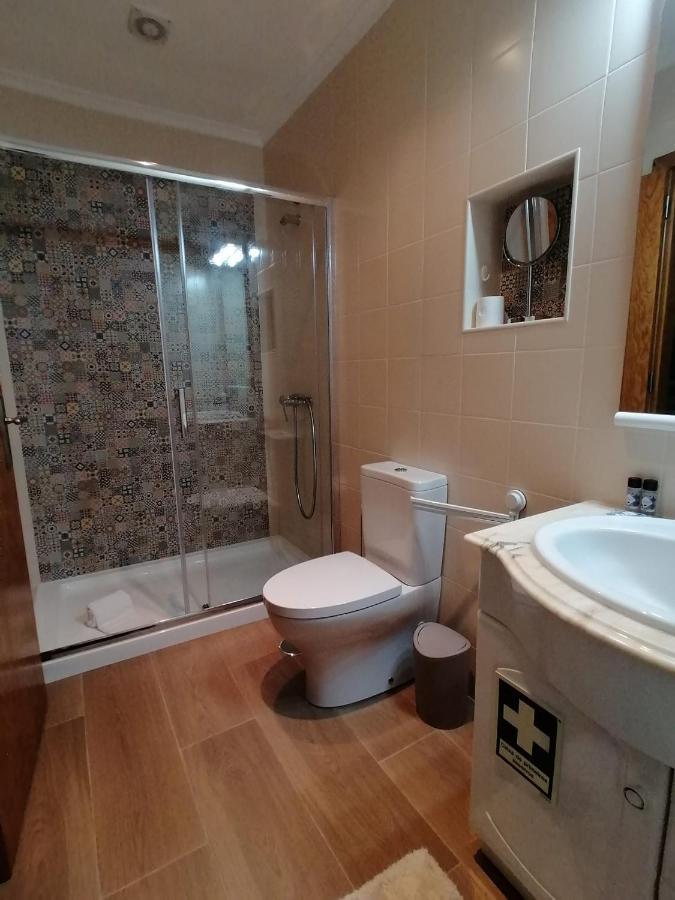 Casa Do Vicente, Localizada A 1.7Km Da Praia. Ribamar  Eksteriør bilde